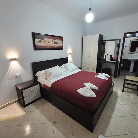 Haris Hotel Vlorë Εξωτερικό φωτογραφία