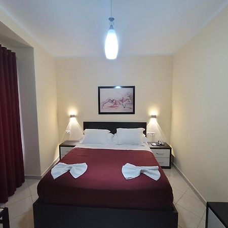 Haris Hotel Vlorë Εξωτερικό φωτογραφία