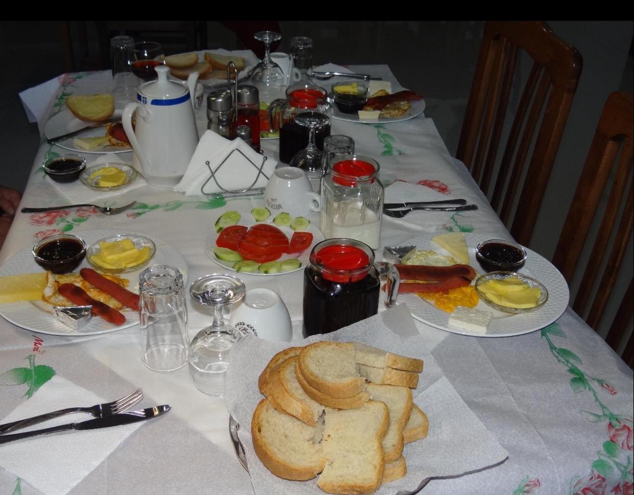 Haris Hotel Vlorë Εξωτερικό φωτογραφία