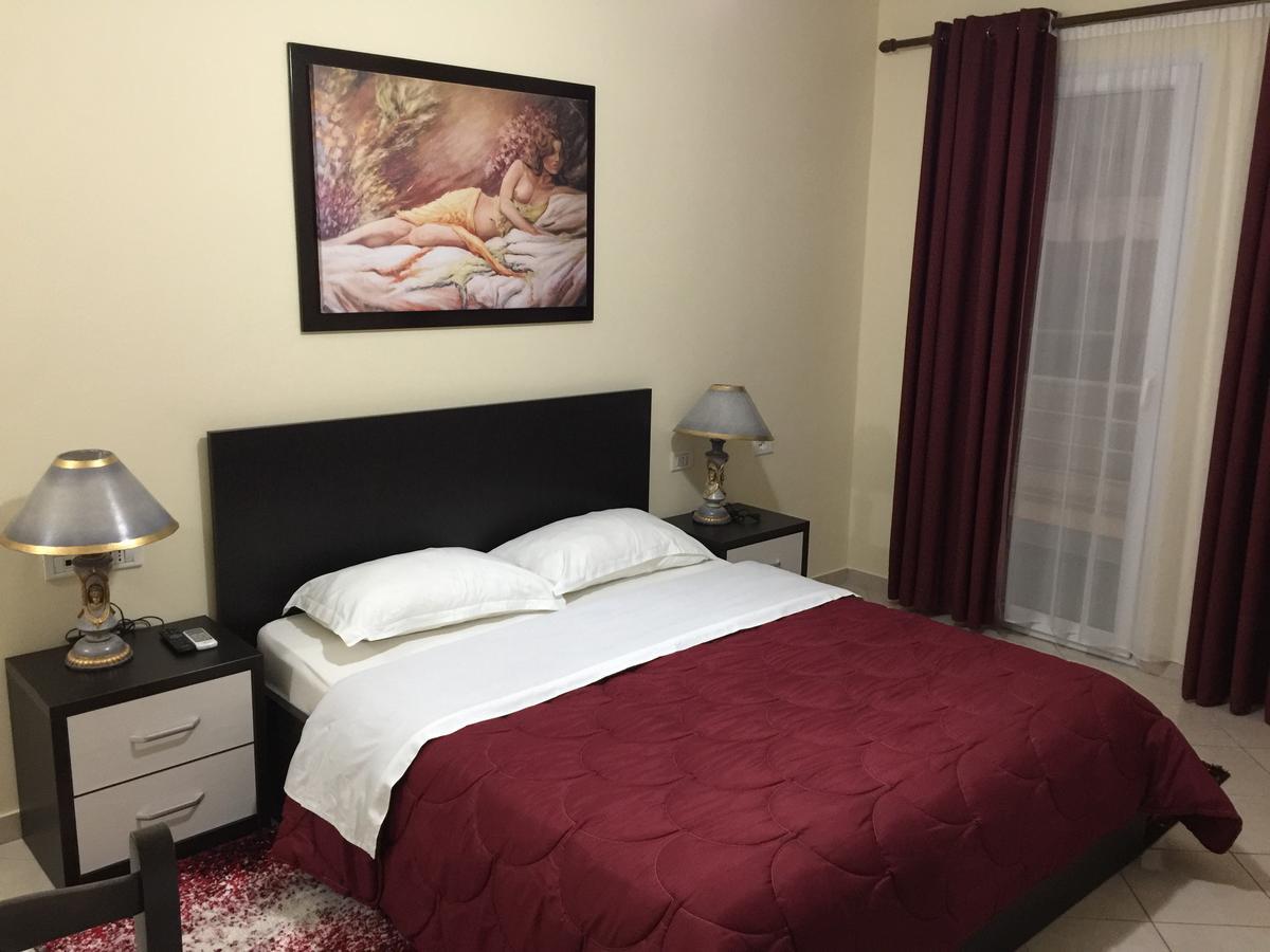 Haris Hotel Vlorë Εξωτερικό φωτογραφία